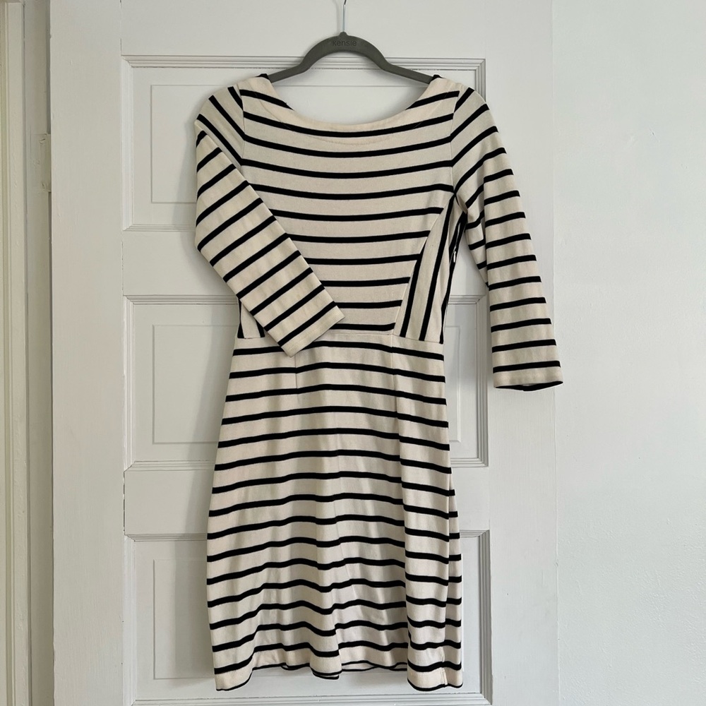 Gap 3/4 length sleeved white/cream and black striped dress